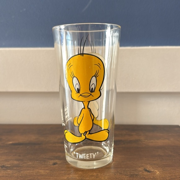 1973 Pepsi/Looney Tunes collectors series‎ soda glass featuring Tweety - Picture 3 of 8